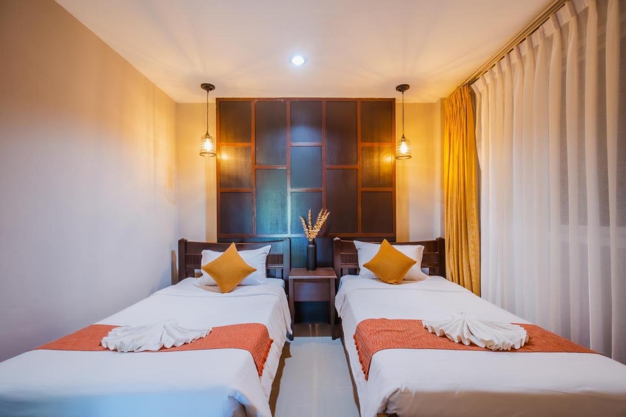 Time Out Hotel Patong Kültér fotó