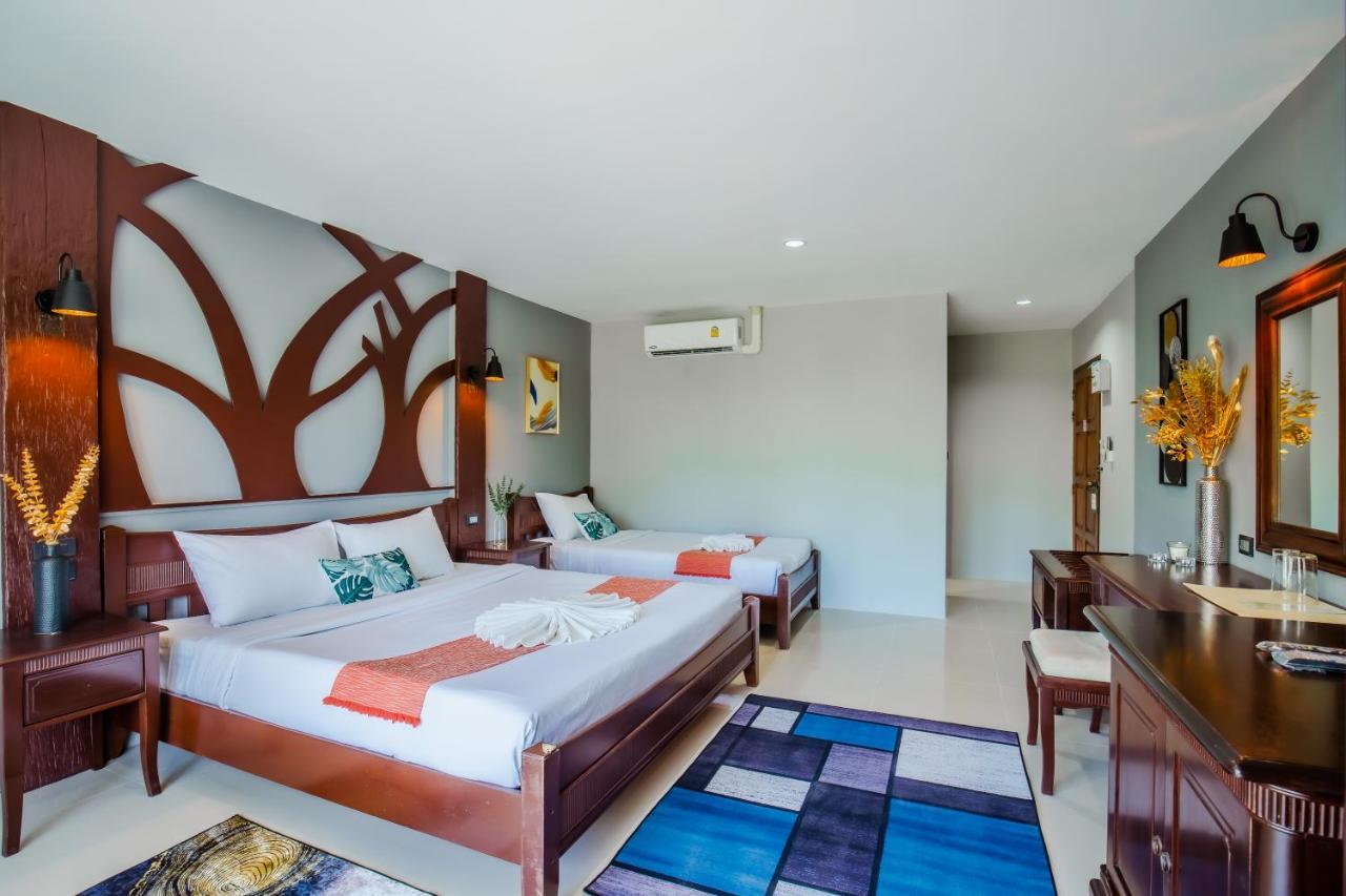 Time Out Hotel Patong Kültér fotó